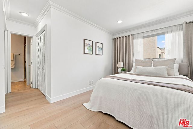 5243 Yarmouth Avenue 31, Encino, CA 91316