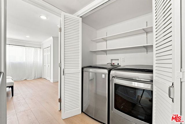 5243 Yarmouth Avenue 31, Encino, CA 91316