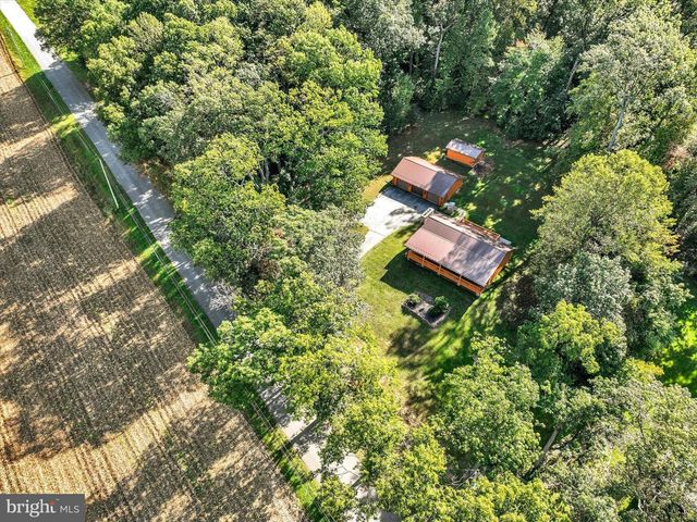 1067 HAMETOWN RD, Glen Rock, PA 17327