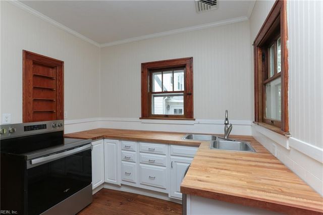 144 Wythe PW, Hampton, VA 23661
