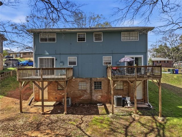 1069 Laurel Lane NW, Conyers, GA 30012