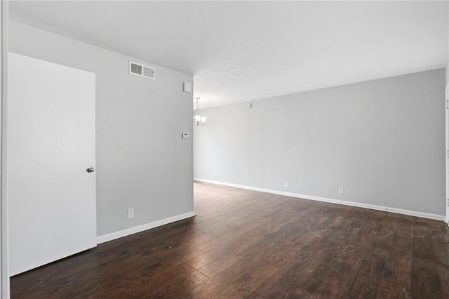 1069 Laurel Lane NW, Conyers, GA 30012