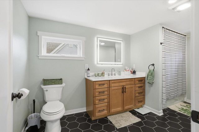 611 Central AVENUE, Beloit, WI 53511