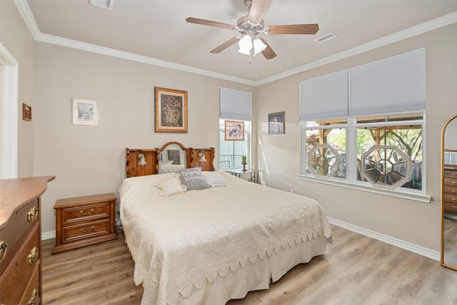 122 Redondo Drive, Gun Barrel City, TX 75156