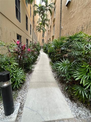 3001 NE 185th Street 612, Aventura, FL 33180