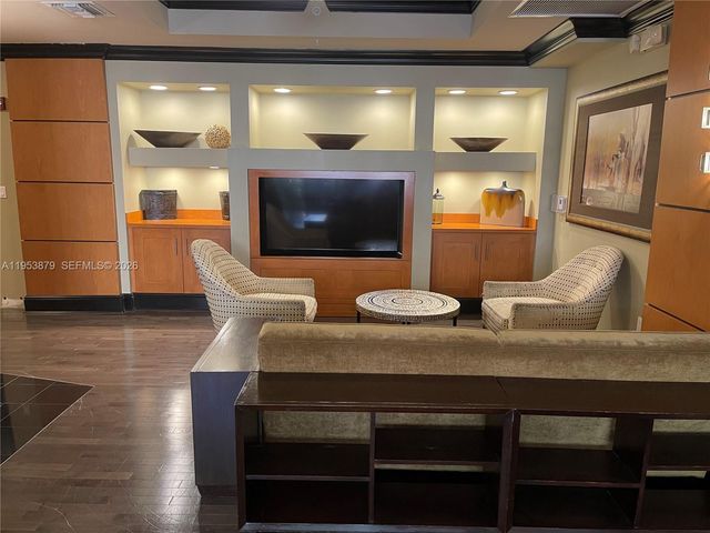 3001 NE 185th Street 612, Aventura, FL 33180