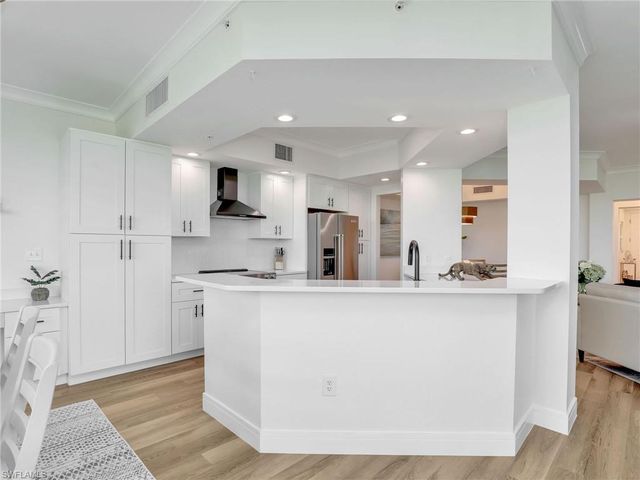 325 Dunes BLVD # 403, Naples, FL 34110