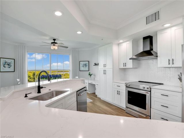 325 Dunes BLVD # 403, Naples, FL 34110