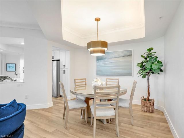 325 Dunes BLVD # 403, Naples, FL 34110