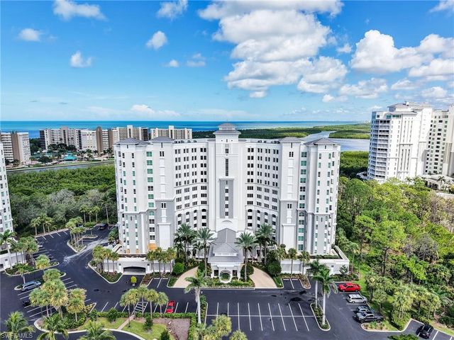325 Dunes BLVD # 403, Naples, FL 34110