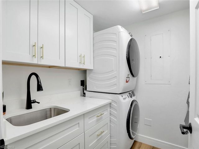 325 Dunes BLVD # 403, Naples, FL 34110