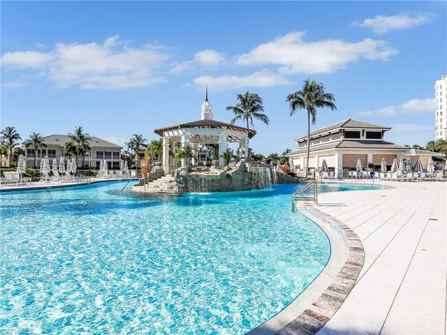 325 Dunes BLVD # 403, Naples, FL 34110