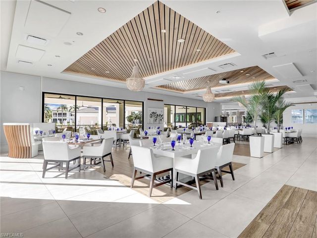 325 Dunes BLVD # 403, Naples, FL 34110