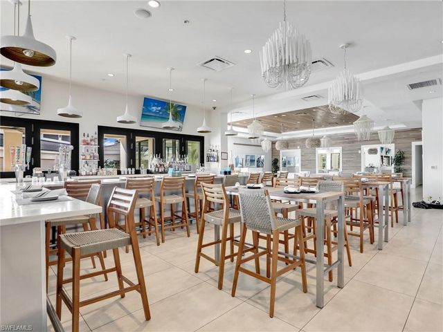 325 Dunes BLVD # 403, Naples, FL 34110