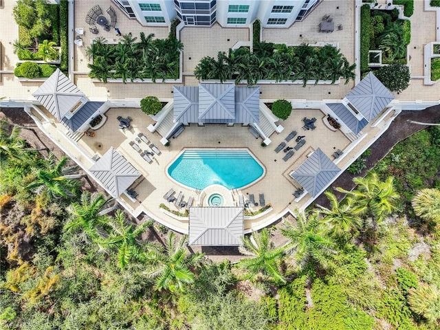 325 Dunes BLVD # 403, Naples, FL 34110