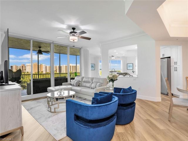 325 Dunes BLVD # 403, Naples, FL 34110