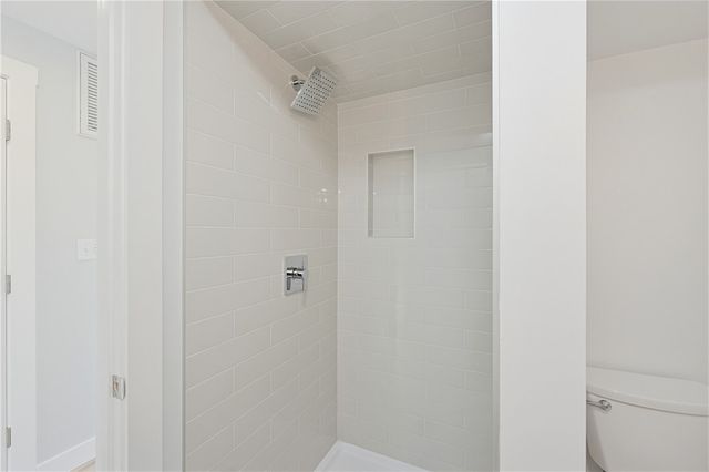 33 Jefferson Avenue, East Providence, RI 02915