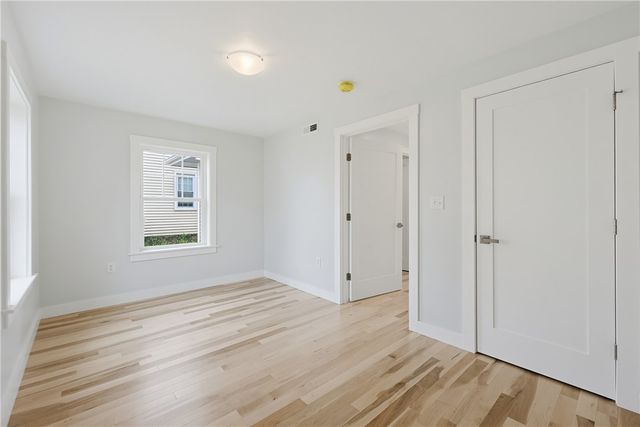 33 Jefferson Avenue, East Providence, RI 02915