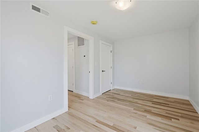 33 Jefferson Avenue, East Providence, RI 02915