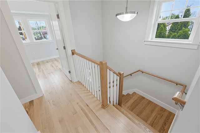 33 Jefferson Avenue, East Providence, RI 02915