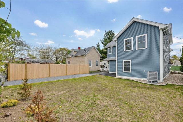 33 Jefferson Avenue, East Providence, RI 02915