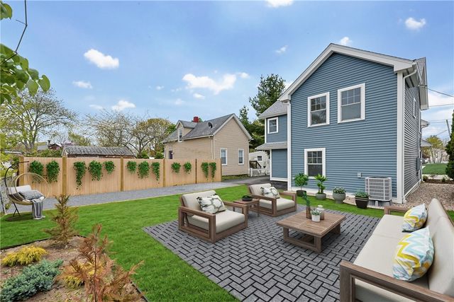 33 Jefferson Avenue, East Providence, RI 02915