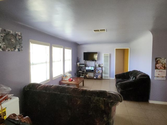 25375 Ave 208 208, Strathmore, CA 93267