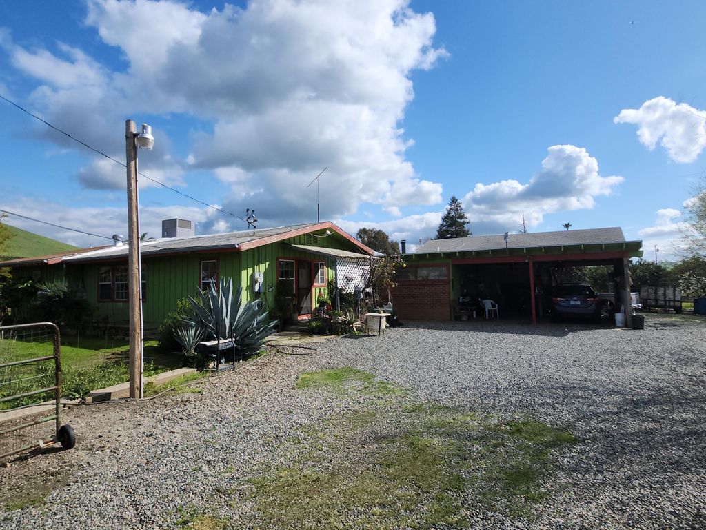 25375 Ave 208 208, Strathmore, CA 93267