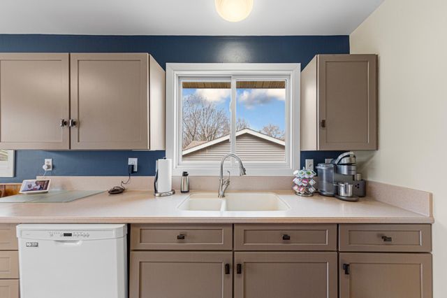 1114 Maple Street S, Northfield, MN 55057