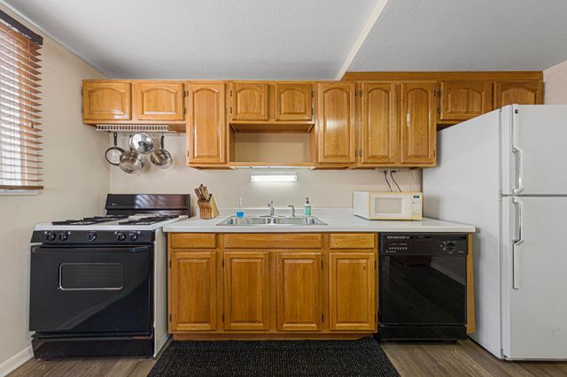 1114 Maple Street S, Northfield, MN 55057