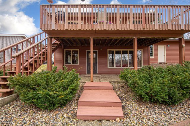 1114 Maple Street S, Northfield, MN 55057