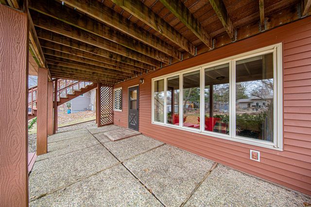 1114 Maple Street S, Northfield, MN 55057