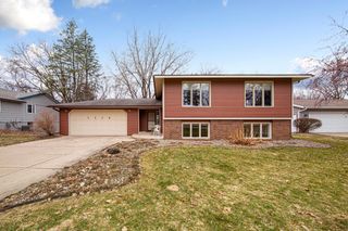 1114 Maple Street S, Northfield, MN 55057