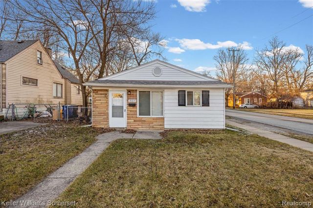 19215 Centralia, Redford, MI 48240