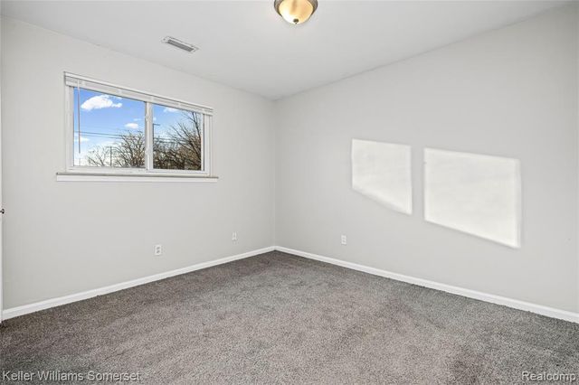 19215 Centralia, Redford, MI 48240