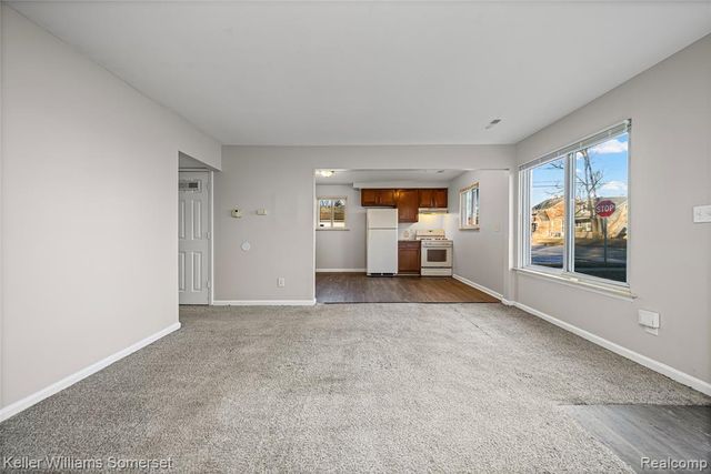 19215 Centralia, Redford, MI 48240