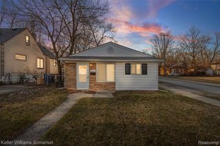 19215 Centralia, Redford, MI 48240