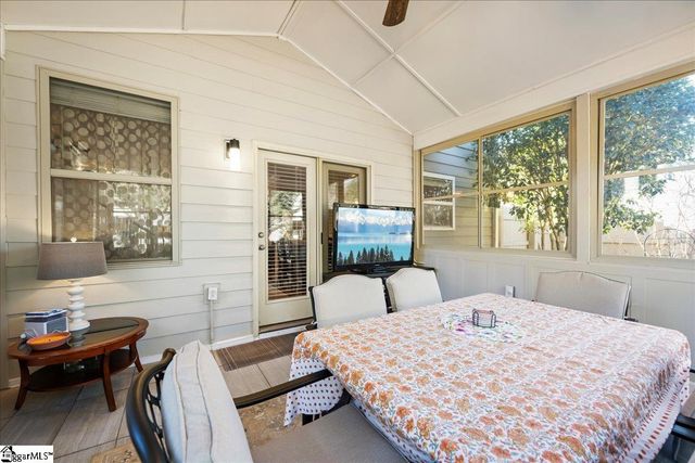 237 Raven Falls Lane, Simpsonville, SC 29681