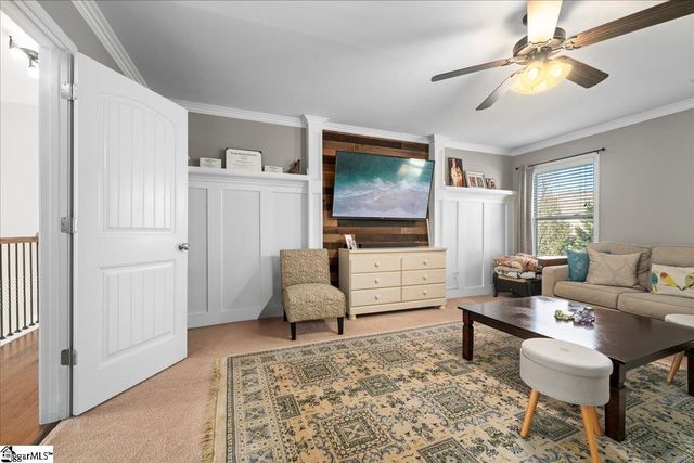 237 Raven Falls Lane, Simpsonville, SC 29681