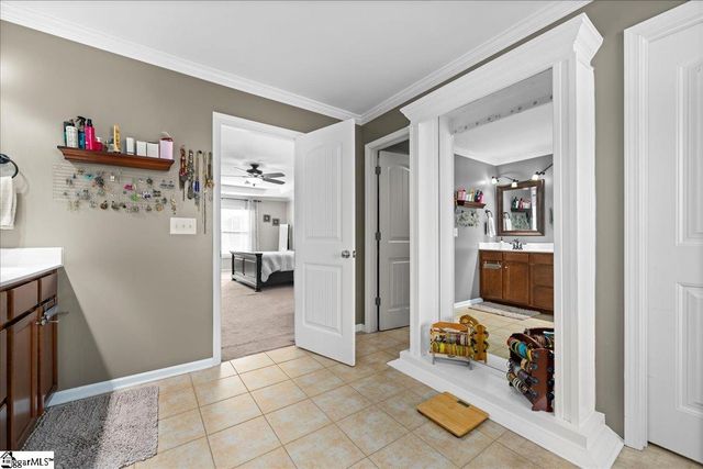 237 Raven Falls Lane, Simpsonville, SC 29681