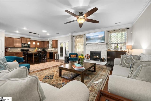 237 Raven Falls Lane, Simpsonville, SC 29681