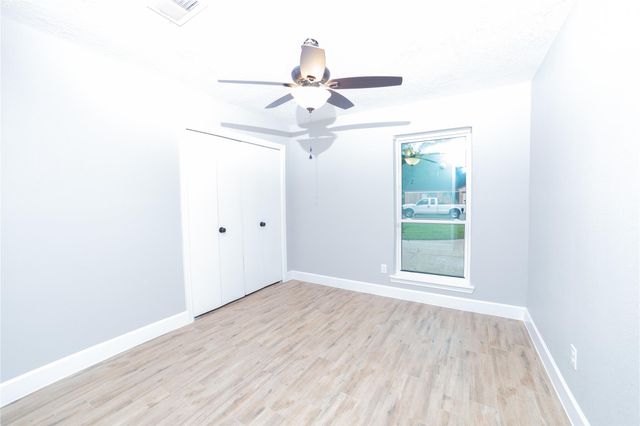 5823 Toddington Road, Humble, TX 77346