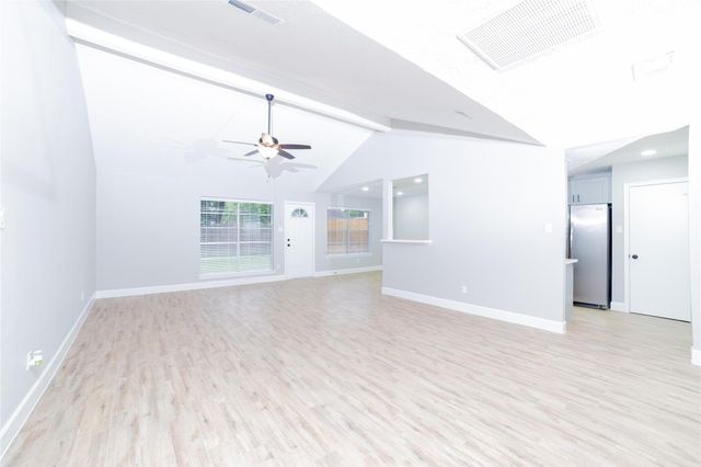 5823 Toddington Road, Humble, TX 77346