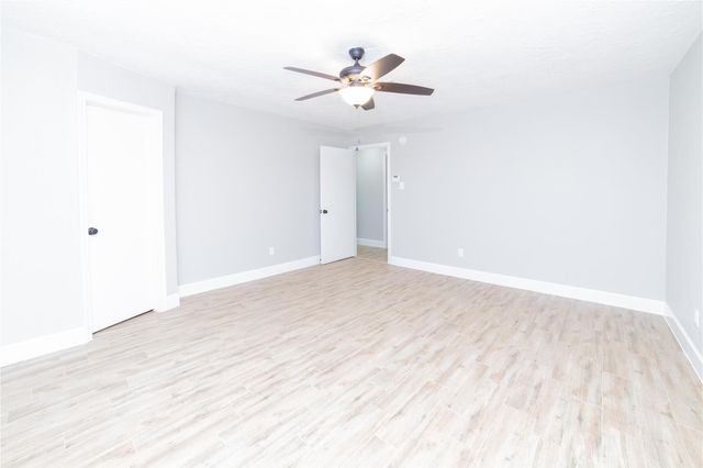 5823 Toddington Road, Humble, TX 77346