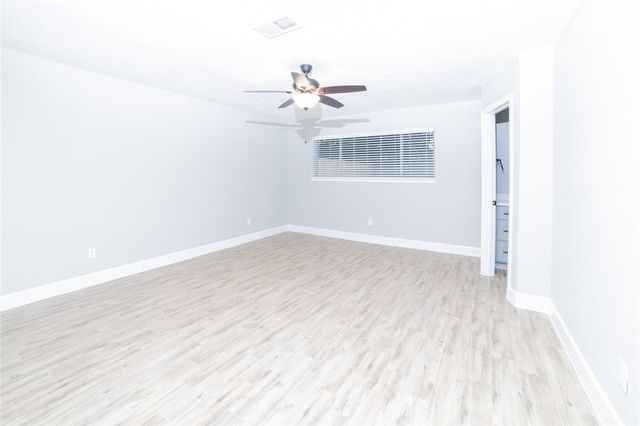 5823 Toddington Road, Humble, TX 77346