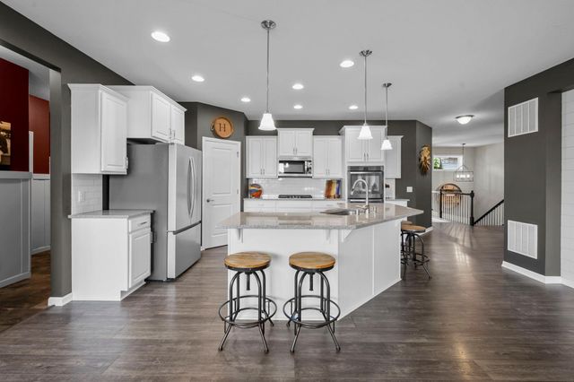 13305 Kentucky Avenue, Savage, MN 55378