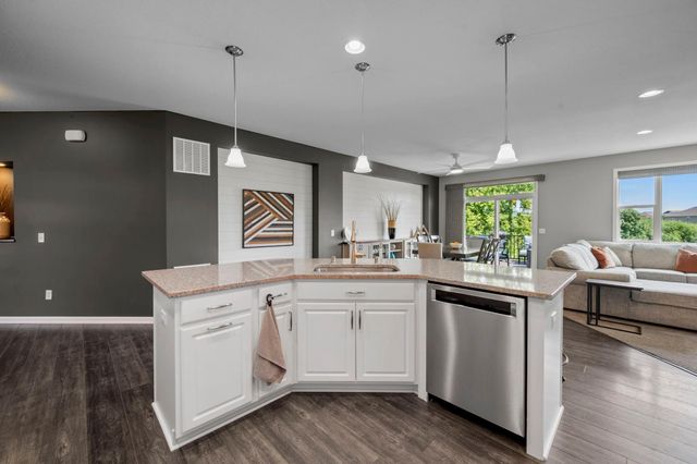 13305 Kentucky Avenue, Savage, MN 55378