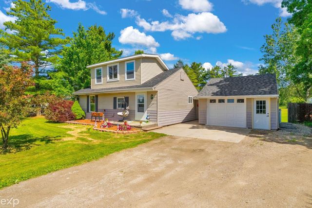 1533 Galbraith Line Road, Fremont Twp, MI 48097