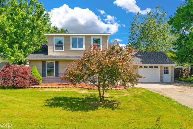 1533 Galbraith Line Road, Fremont Twp, MI 48097