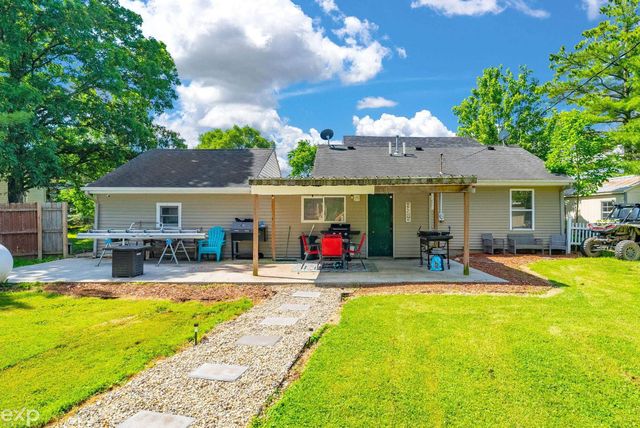 1533 Galbraith Line Road, Fremont Twp, MI 48097